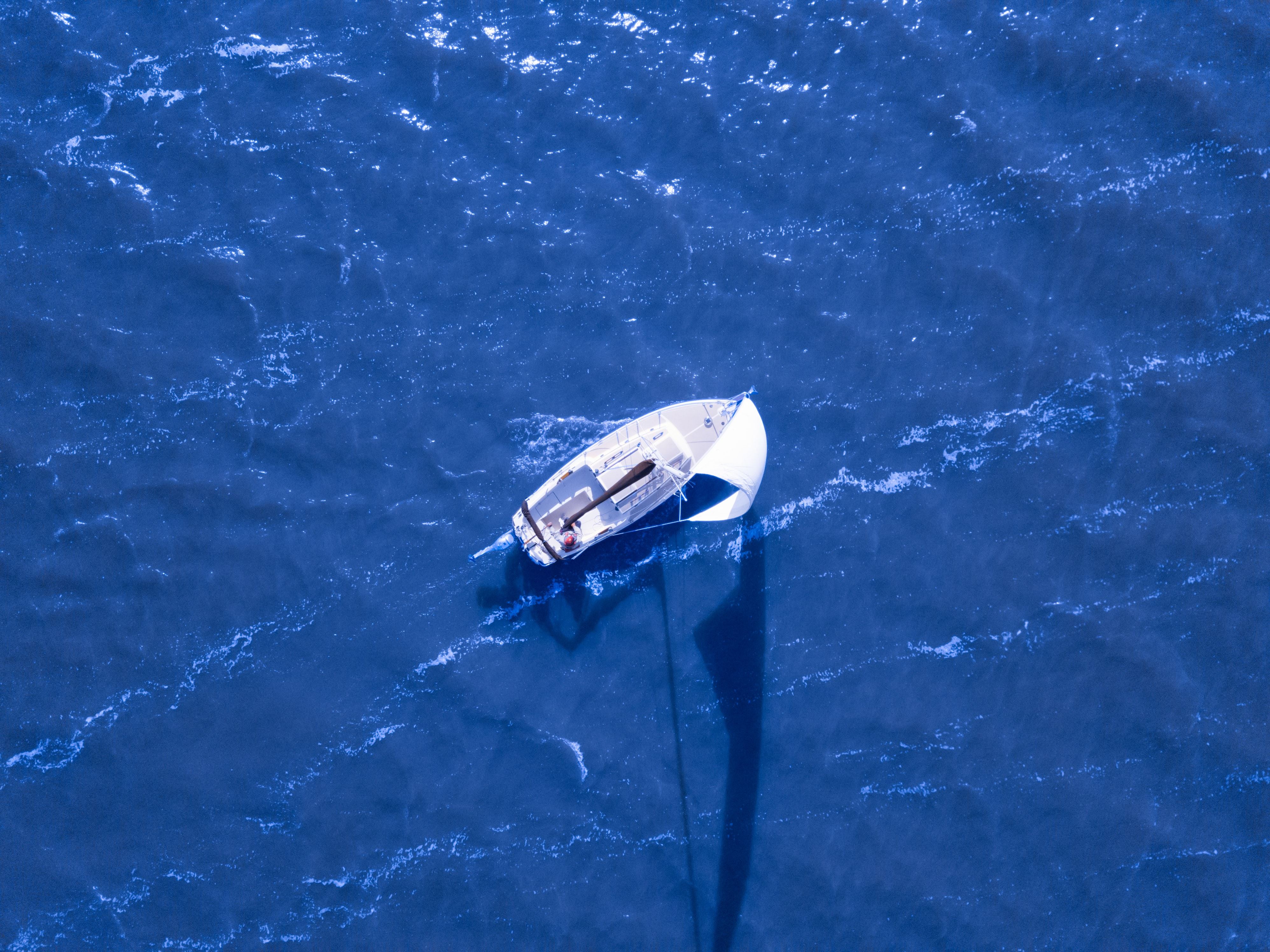 How can a sailboat capsize, and how can someone recover a sailboat once  capsized? - Quora